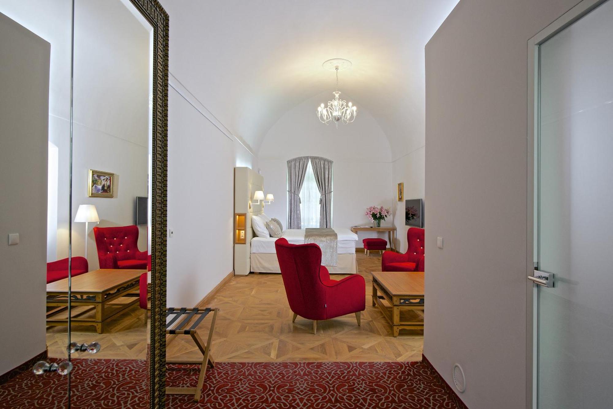 Zámek Ratměřice - Hotel&Resort Ratmerice Exterior foto